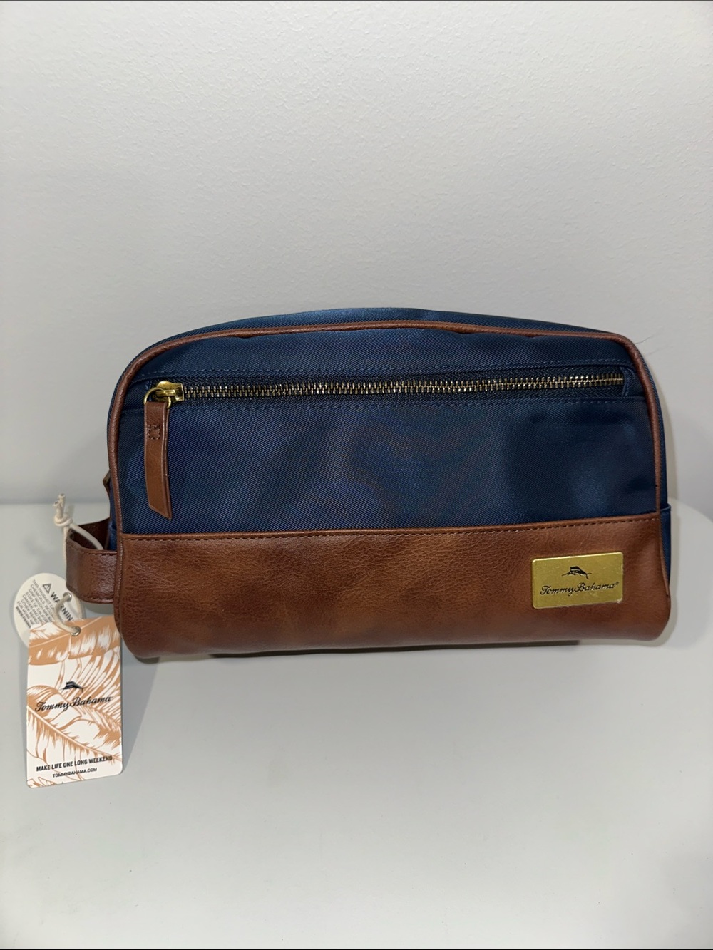Tommy Bahama Navy Brown Gold Tone Leather Trim Toiletry Bag Dopp Kit